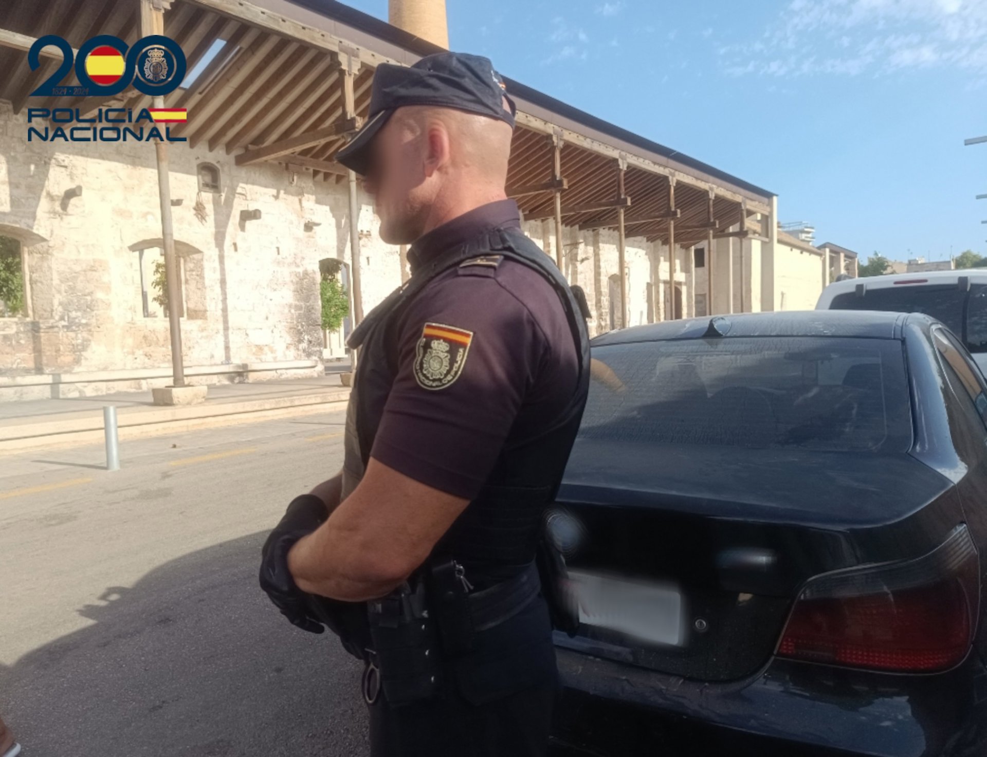 Detenido por intentar robar una cadena de oro de un tirón a una mujer que estaba aparcando en Palma