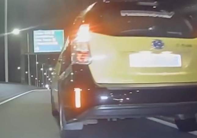 Enfrentamiento entre motorista y taxista en la B-20 de Barcelona: investigado por conducción temeraria