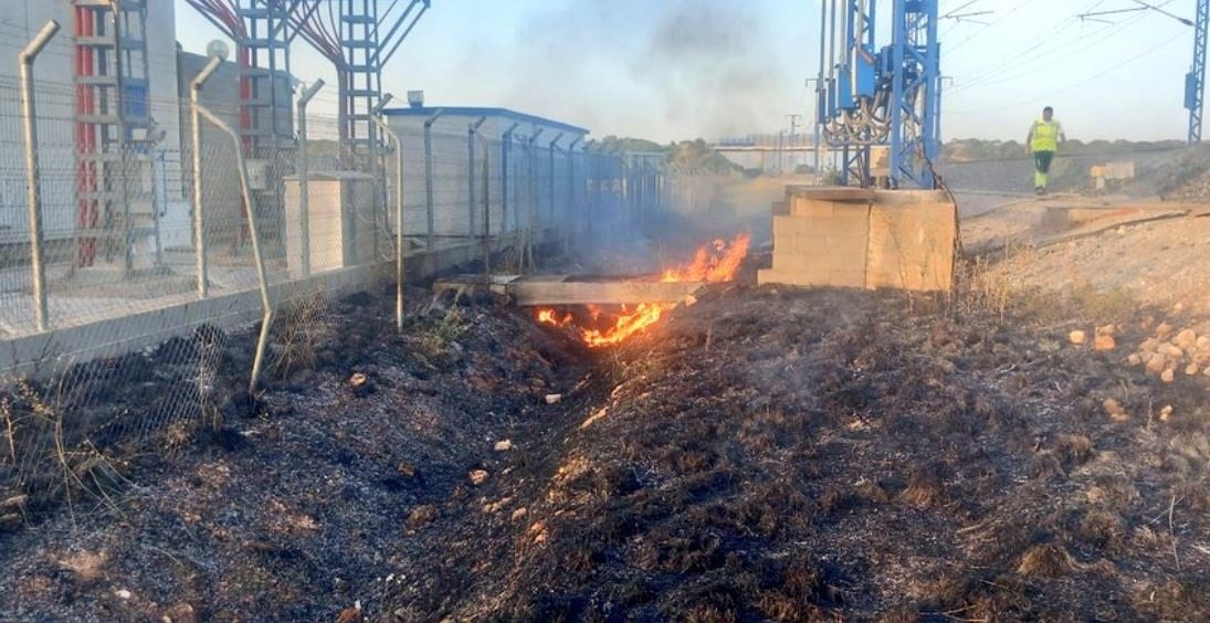 Retrasos en el AVE por un incendio entre Brihuega y Medinaceli