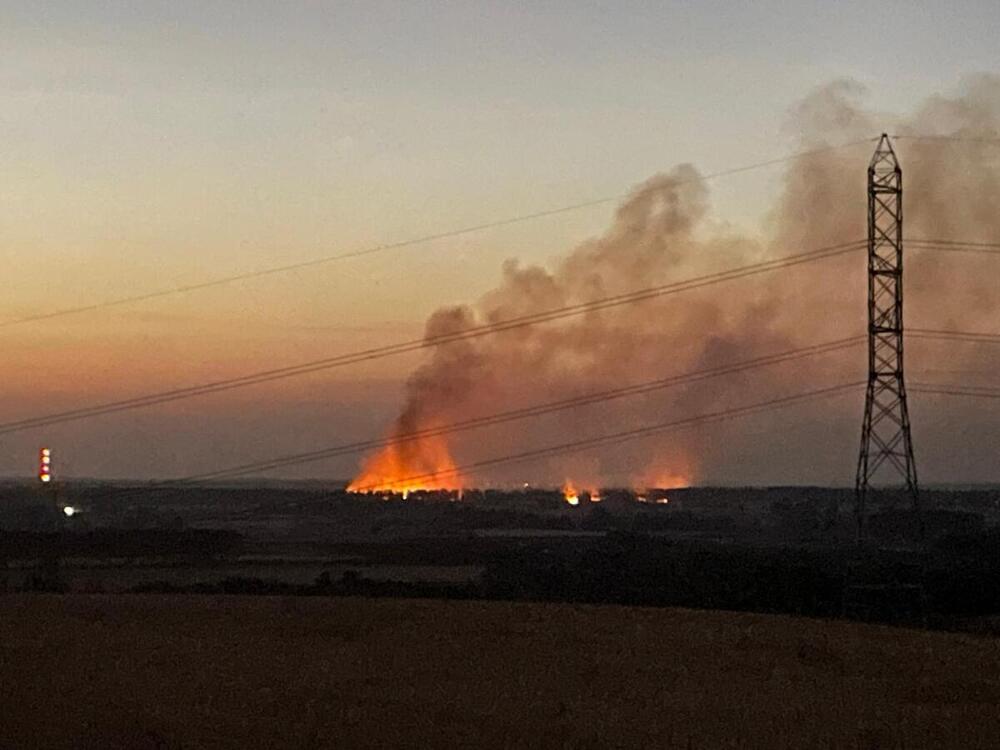 Un incendio en La Venta obliga a cortar la CL-615