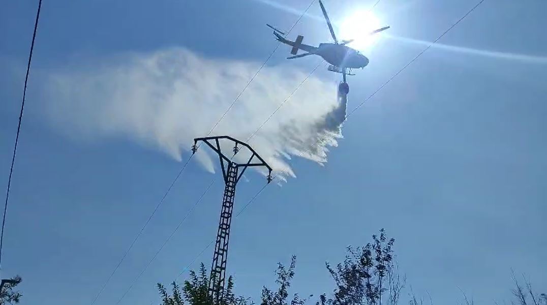 Incendio en la pedanía de El Palmar extinguido por bomberos y helicóptero de emergencias