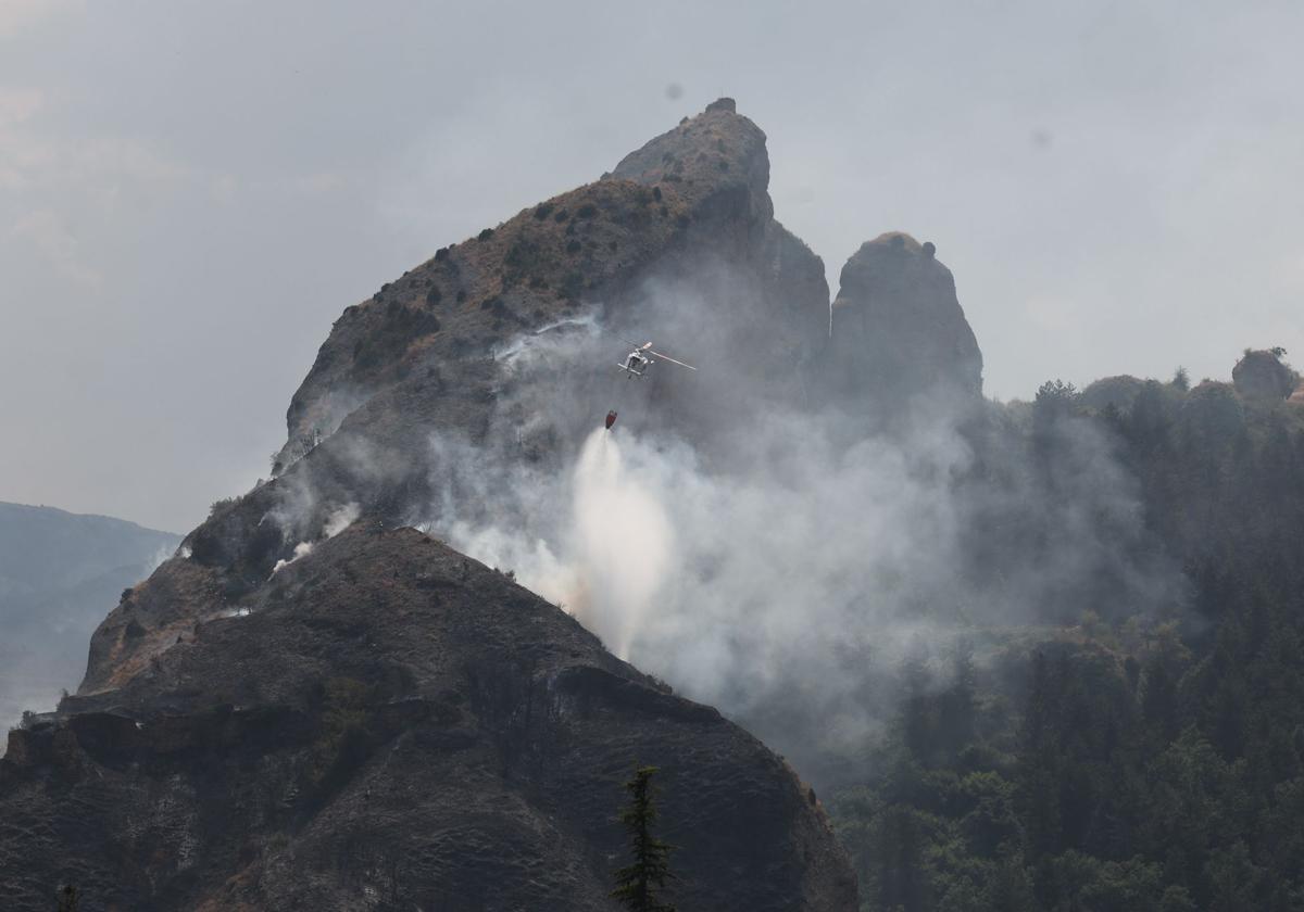 Incendio en las Peñas de Viguera: desastre natural afecta a la zona