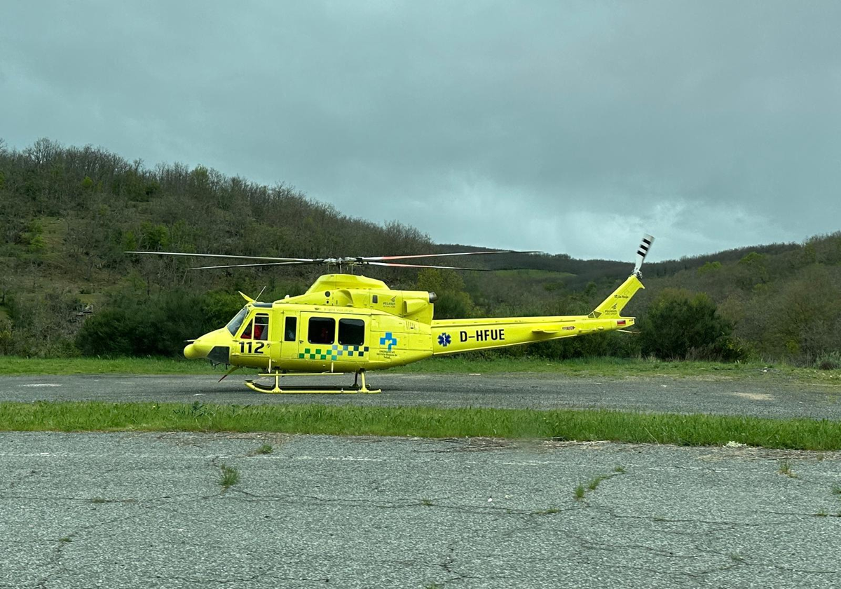 Mujer trasladada en helicóptero al Hospital San Pedro de Logroño tras accidente en la carretera N-232.