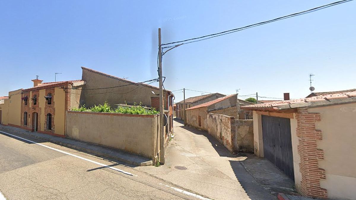 La calle Misleo de Riego del Camino (Zamora) donde ocurrió el incendio mortal.