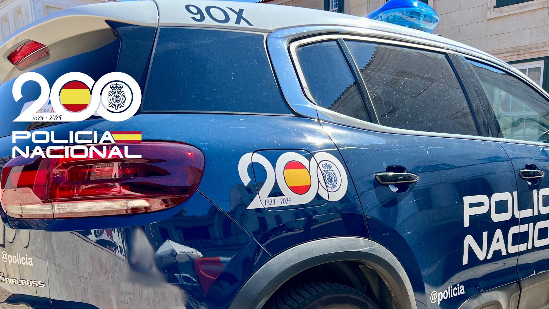 Un policía fuera de servicio bloquea la agresión de un británico a su pareja y a su cuñada en Menorca