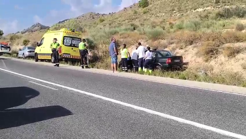 Accidente en Cehegín deja un herido y un bebé ileso gracias a medidas de seguridad en la RM714