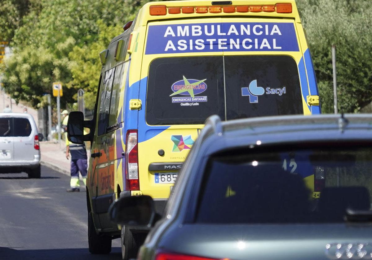 Sufren un ataque de ansiedad tras chocar contra un camión en este pueblo de Salamanca
