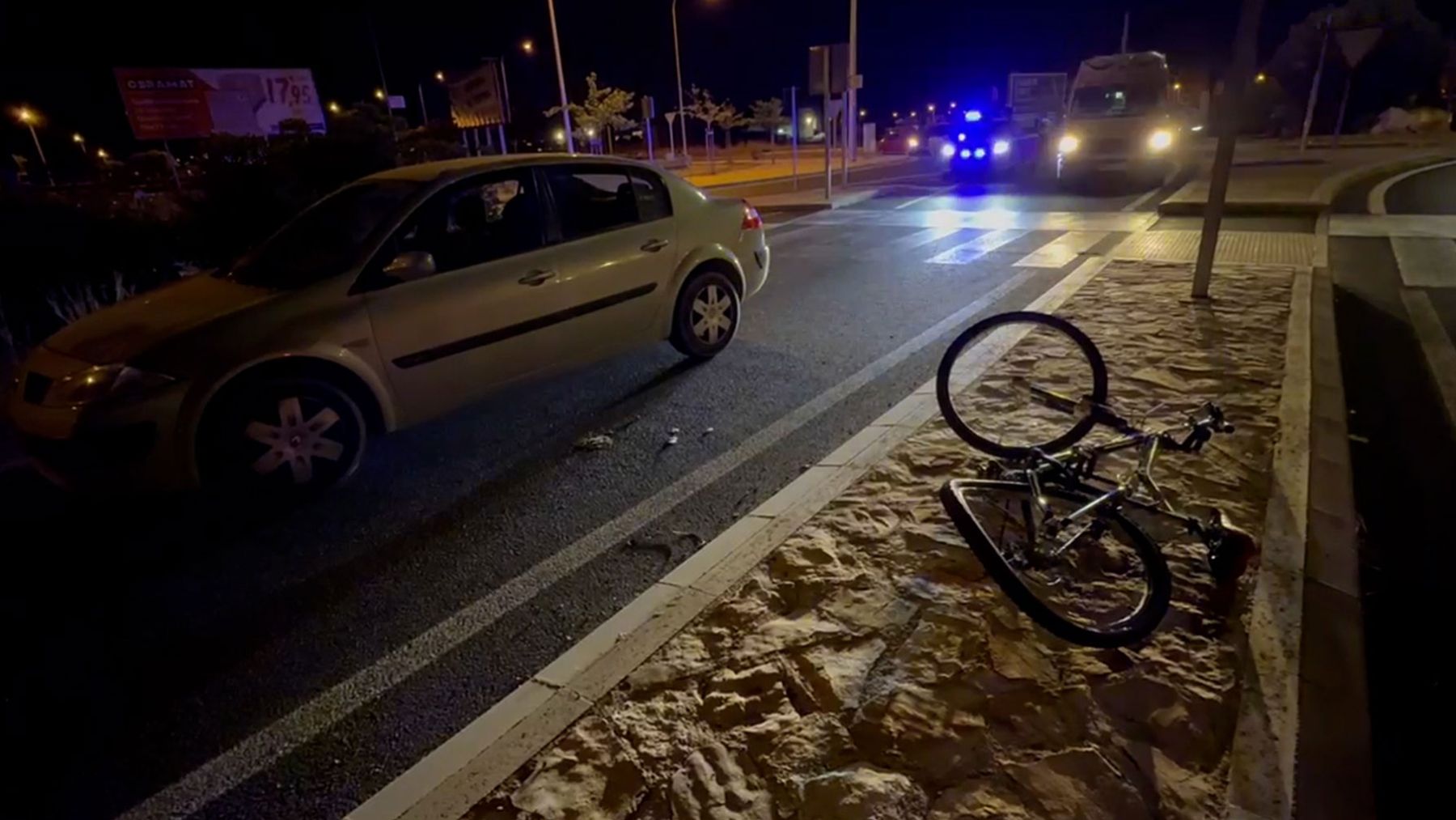 Hospitalizado un ciclista tras ser arrollado por un coche en un carril bici de Palma