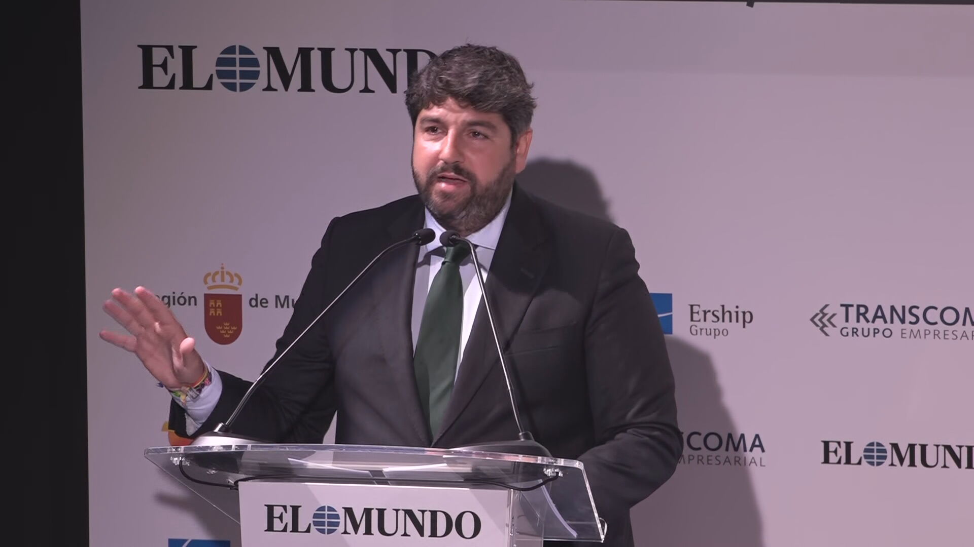 Denuncian fallos en pulseras telemáticas de control a maltratadores en la Región de Murcia