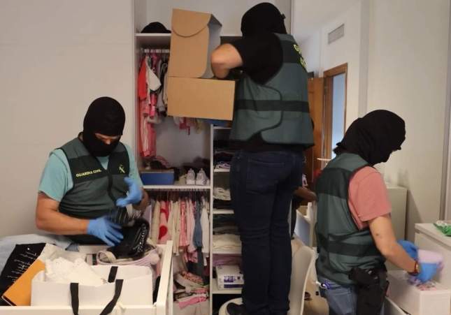 Desmantelada red de ciberdelincuentes que estafó más de 100.000 euros en toda España, incluyendo Barcelona y Tarragona