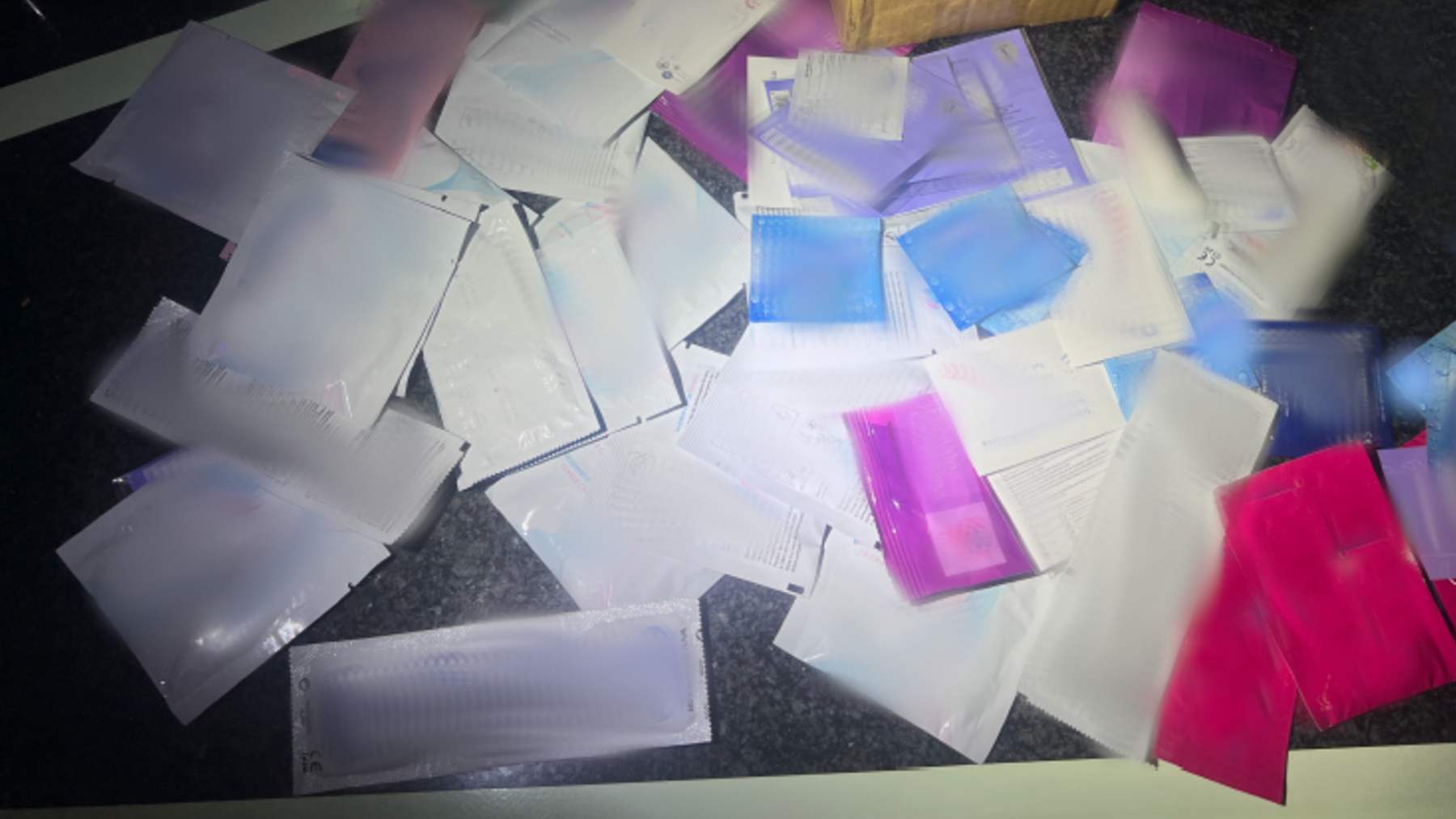 Detenida una mujer por vender 300 dosis de fármacos de manera irregular en Ciutadella