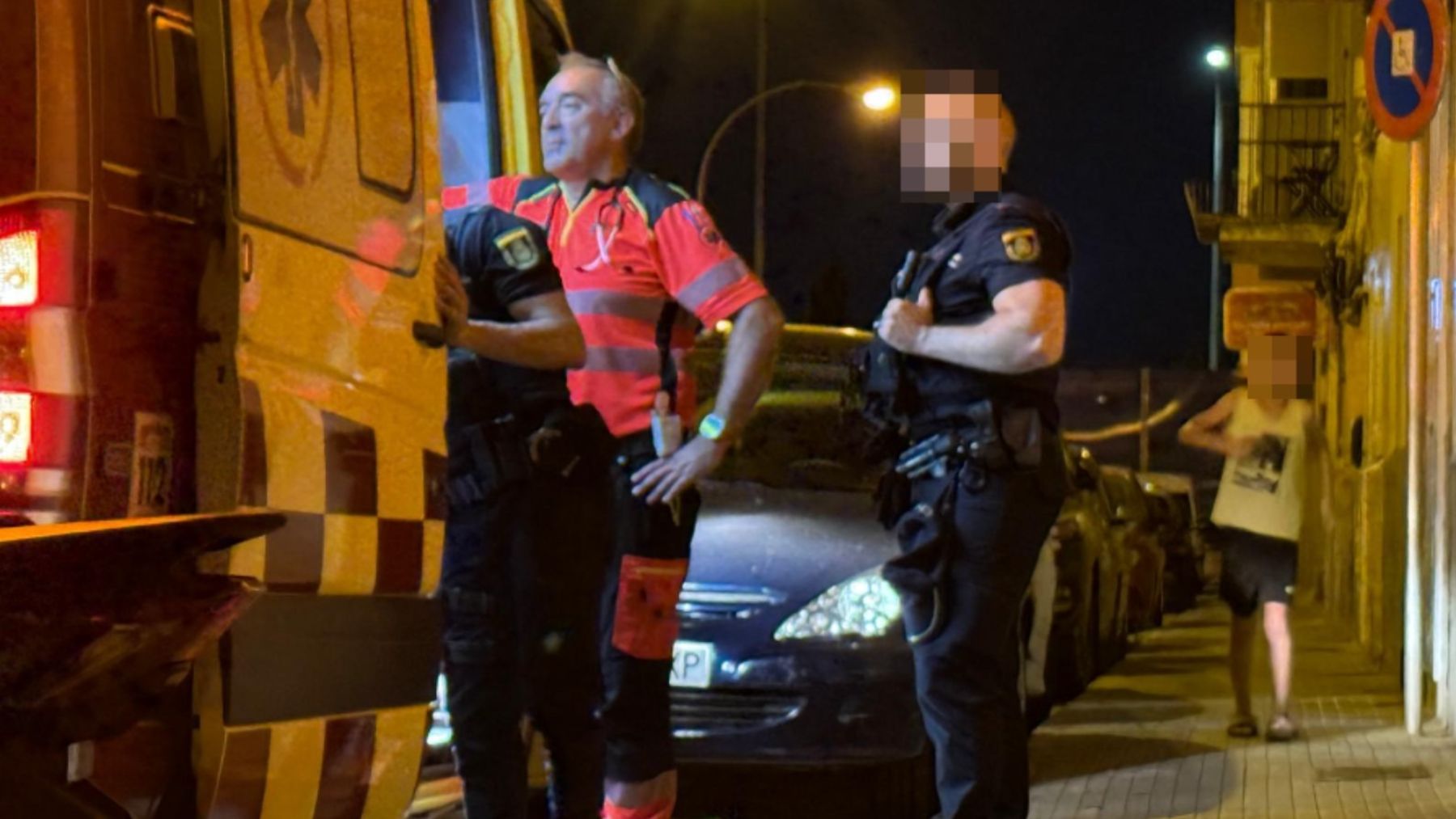 Detenido en Mahón por golpear con un vaso de cristal a un familiar tras una discusión en un bar
