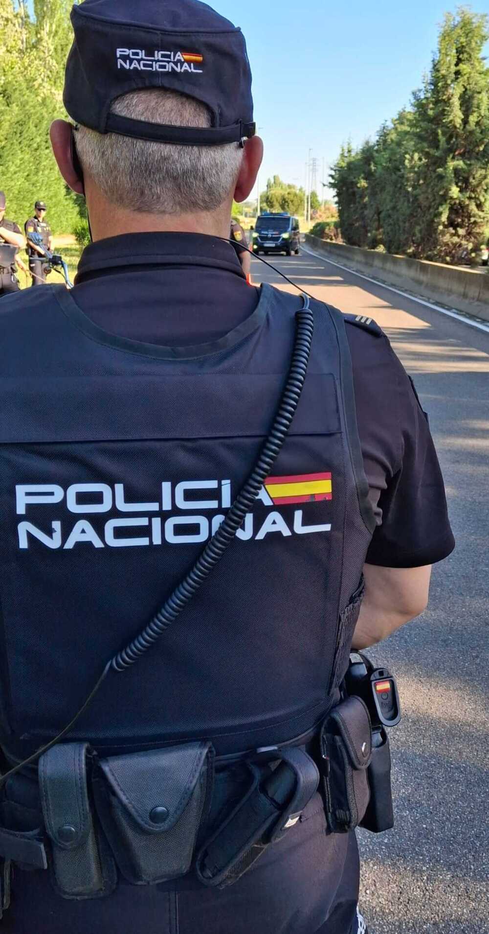 Detenido por pagar en una gasolinera con una tarjeta perdida