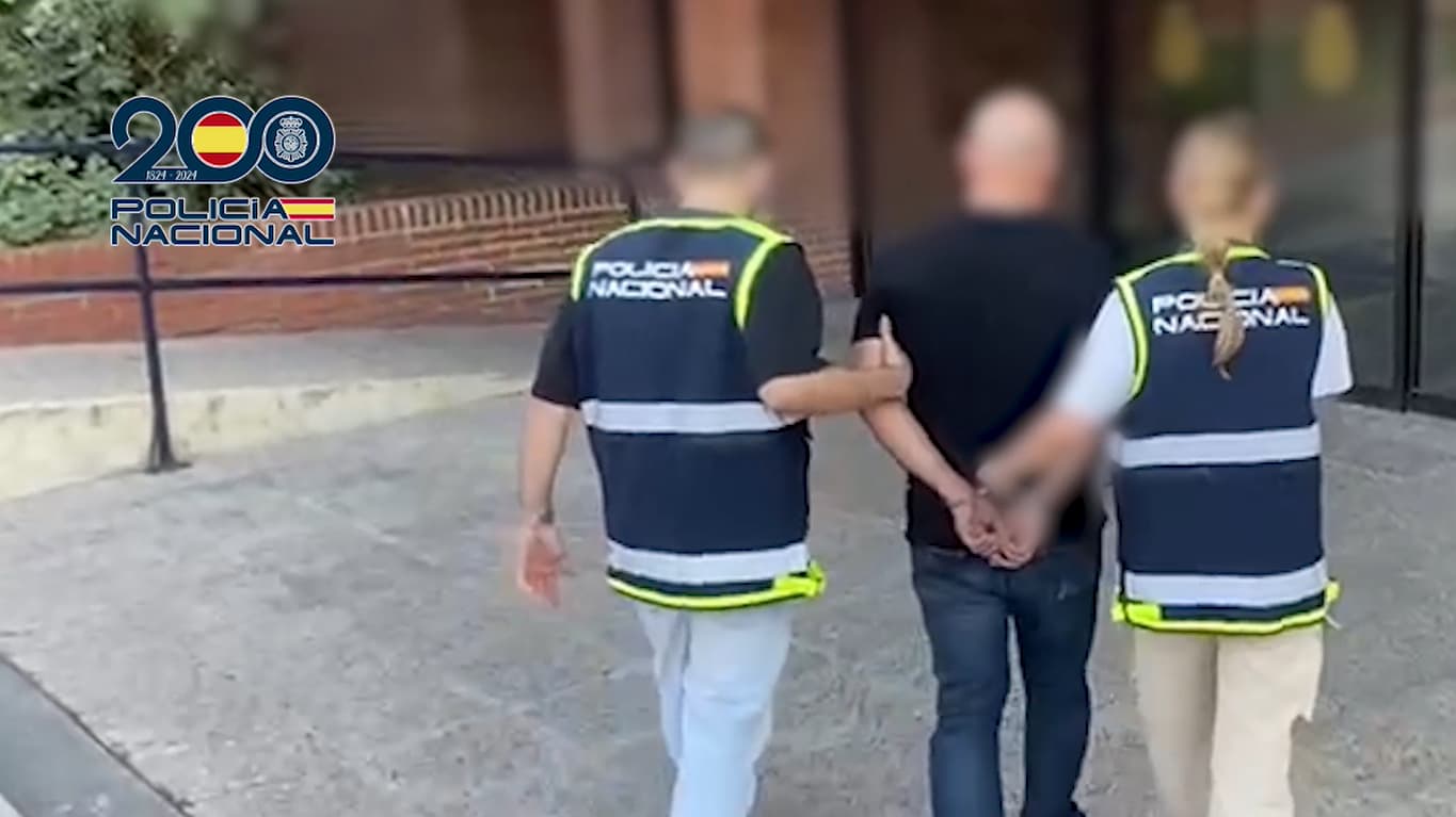 Detenidos dos hombres por atracar tres farmacias en Madrid con arma blanca en una semana