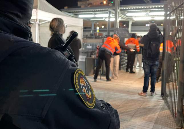 Detenidos en Madrid dos hermanos colombianos por robar y drogar a hombres en Sitges