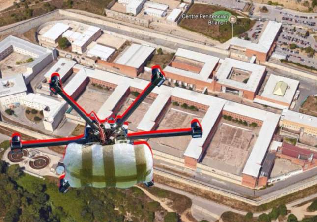Drones intentan introducir droga en la prisión de Brians 1: 200 gramos de hachís interceptados
