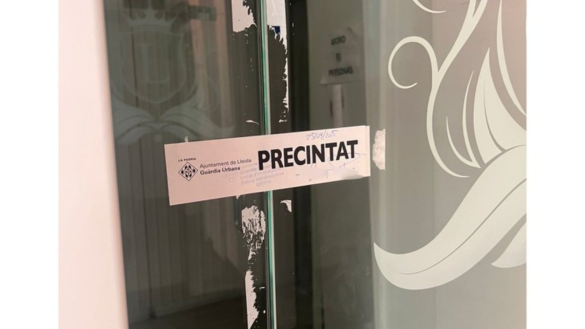 El ayuntamiento de Lleida cierra un pub de la calle Sans i Ribes por funcionar sin licencia