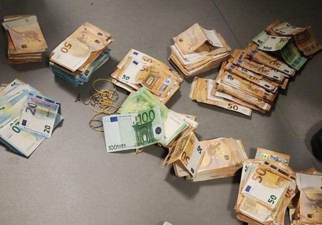 Hallan 136.000 euros en L’Hospitalet de Llobregat: enigma sin resolver
