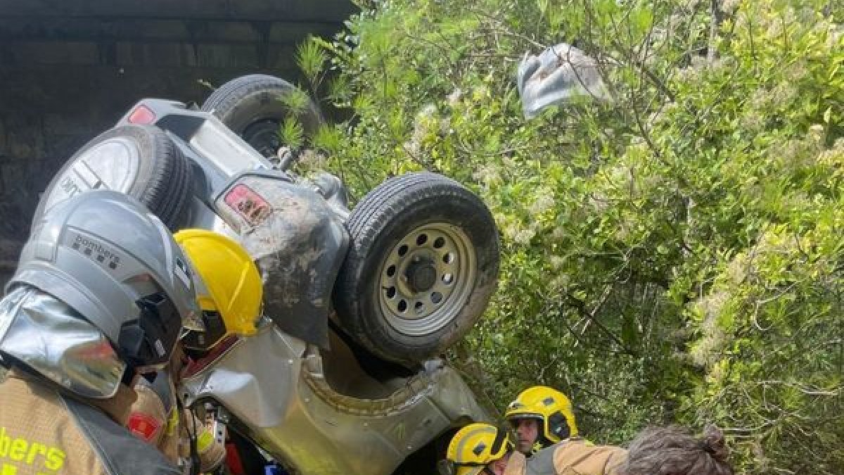 Incendio en la AP-2 y múltiples accidentes de tráfico en la provincia de Lleida
