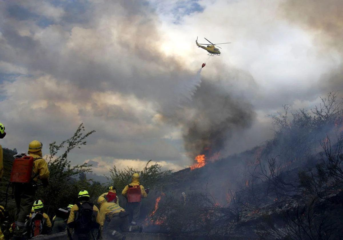 Incendio en nave agrícola de Burgos moviliza a Bomberos y Guardia Civil