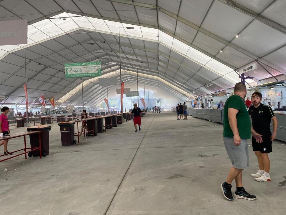 Desalojan la carpa de la Feria de Gastronomía por un incendio