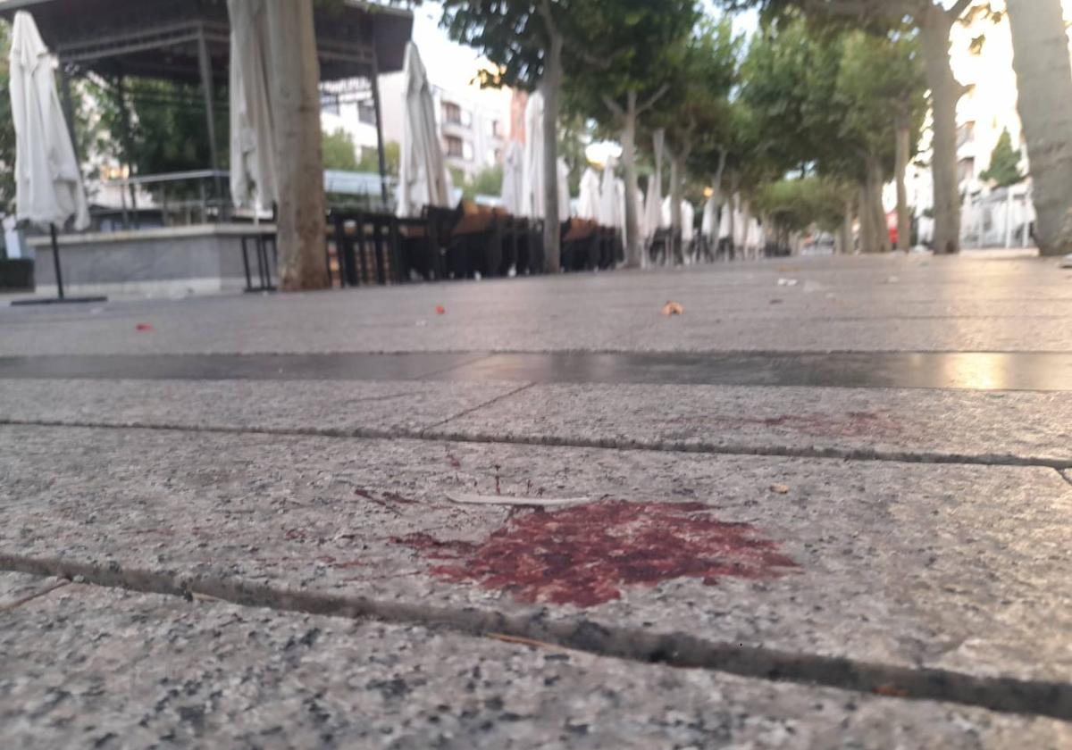 Joven apuñalado con destornillador en el quiosco del paseo del Mercadal de Calahorra tras el Entierro de la Cuba.