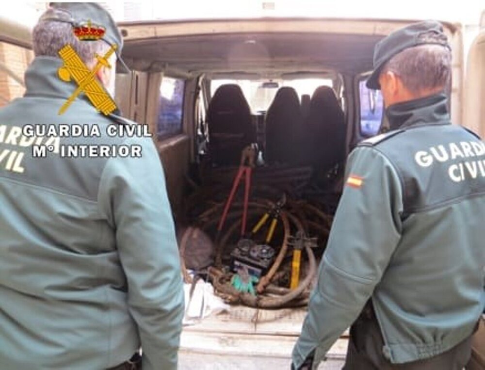 Tres investigados por cortar cableado telefónico en 2 pueblos