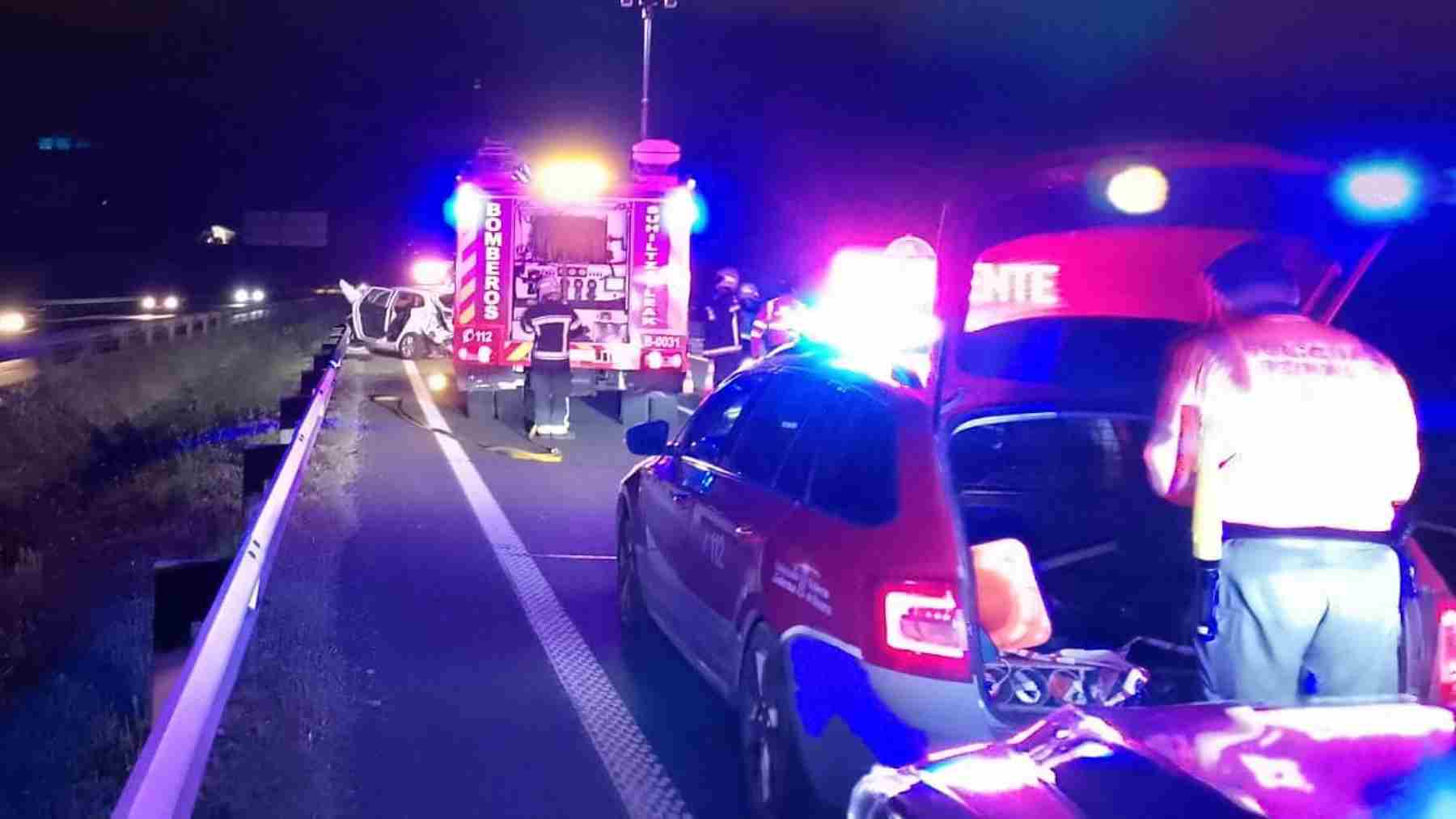 Seis heridos en un brutal accidente con al menos seis coches implicados en la Ronda de Pamplona