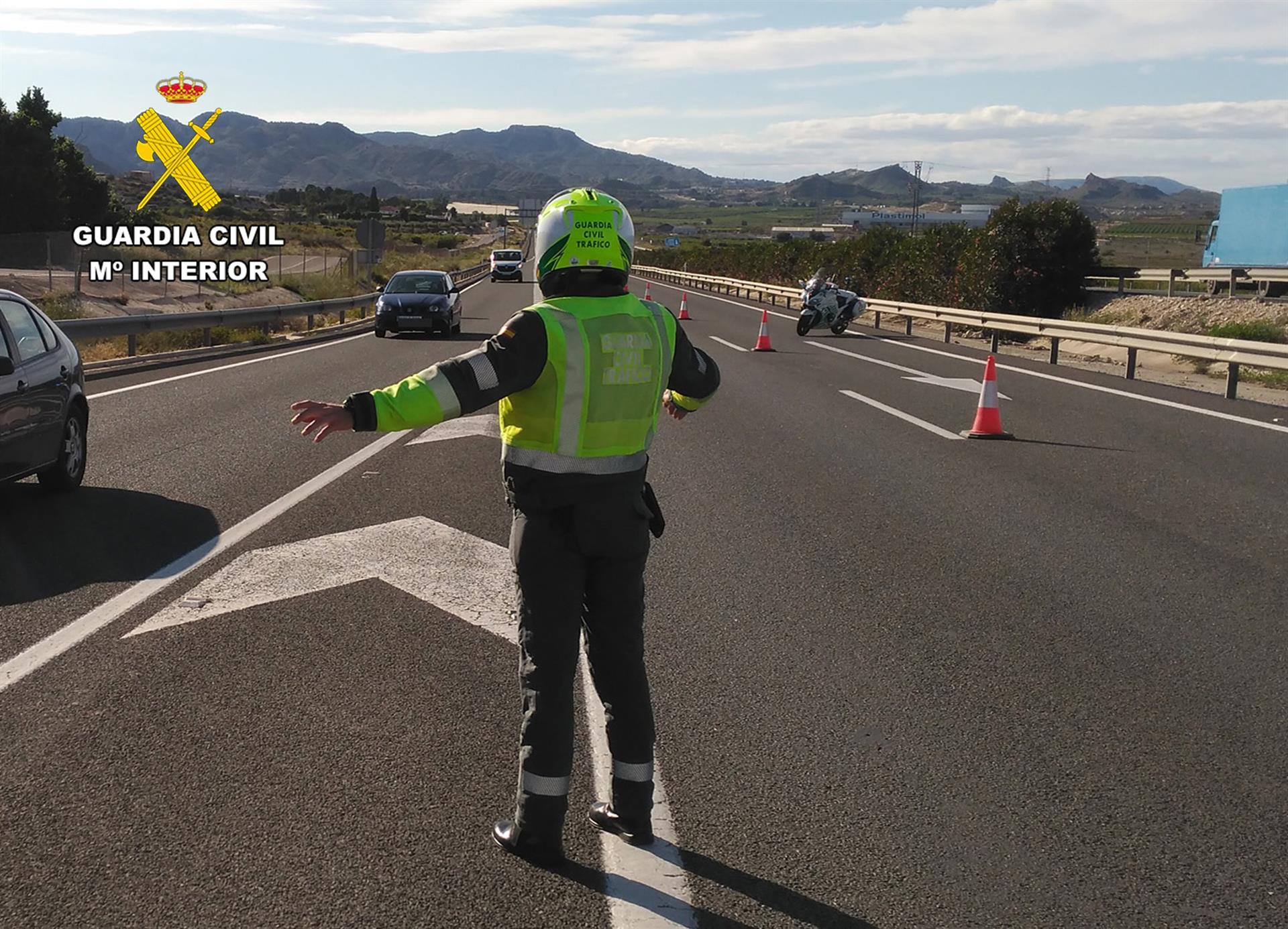 Interceptado un conductor tras circular más de 2 kilómetros en sentido contrario