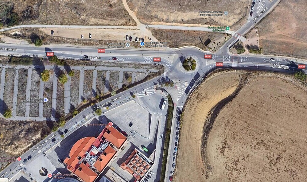 Una mujer de 70 años herida en colisión entre dos turismos en Segovia