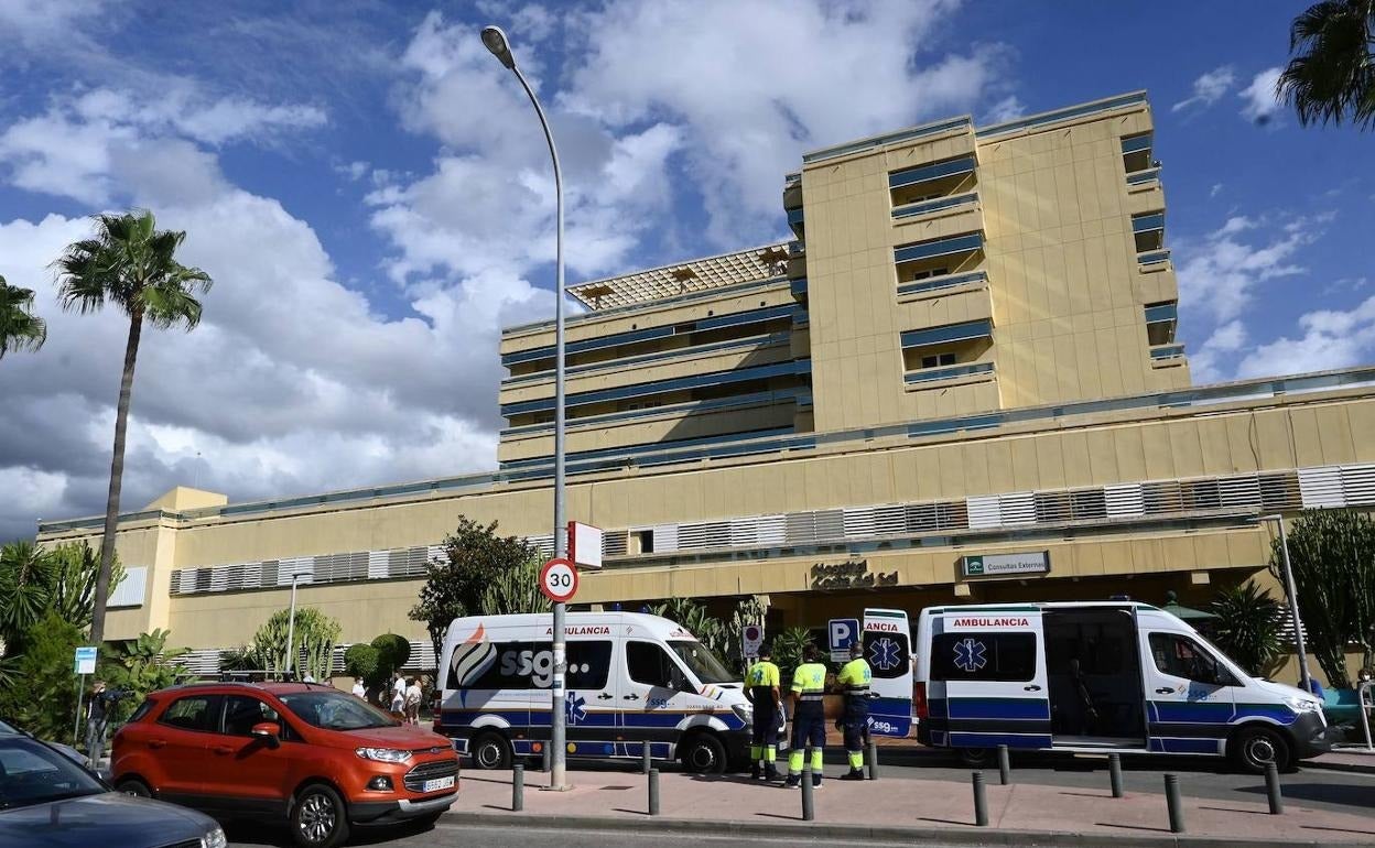 <p><strong>Accidente en Marbella: Dos heridos tras choque de vehículo contra una peluquería</strong></p>