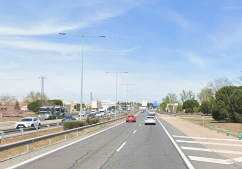 Colisión múltiple deja dos heridos leves en accidente de tráfico