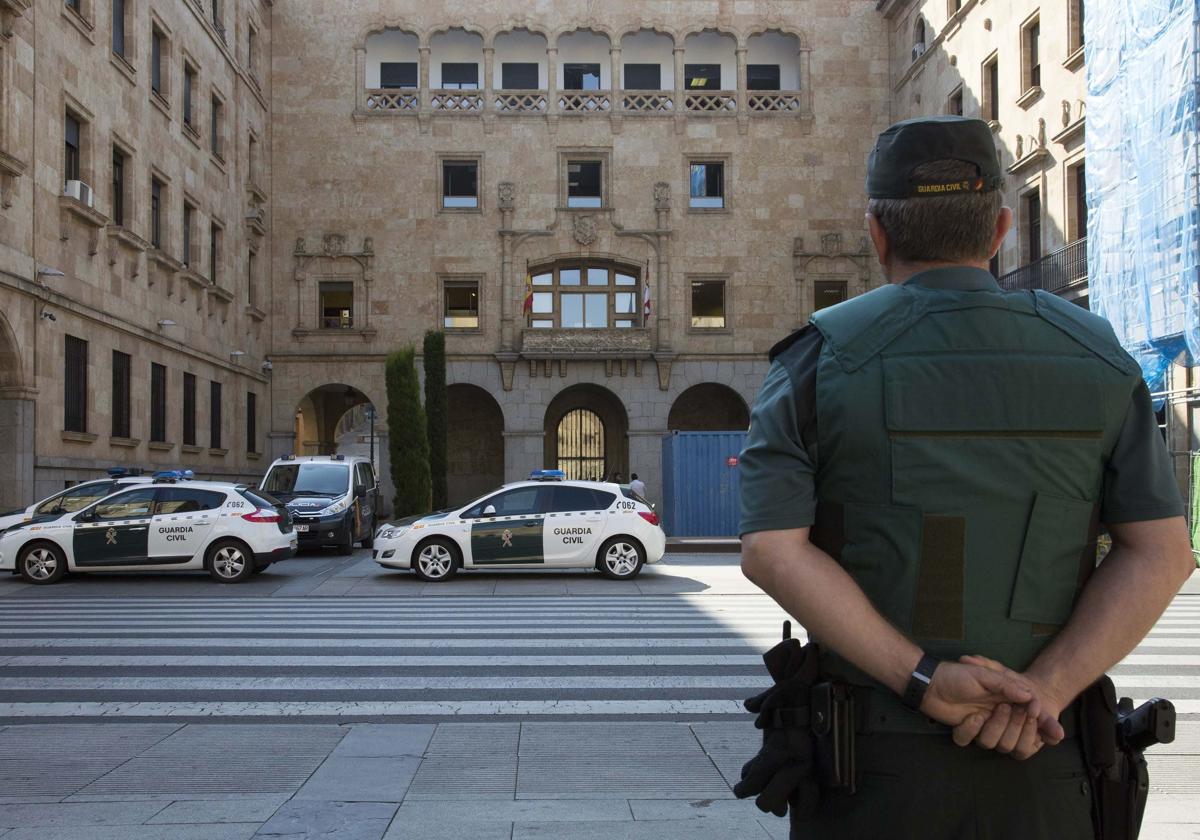 Condenado a dos años de cárcel por romperle un vaso en la cabeza a otro en Nochevieja