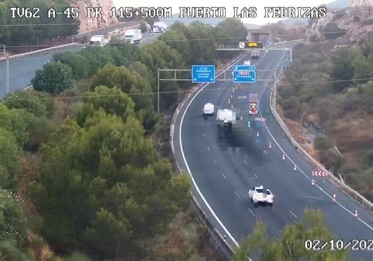 El accidente de un camión en Villanueva del Trabuco obliga a cortar la A-92M