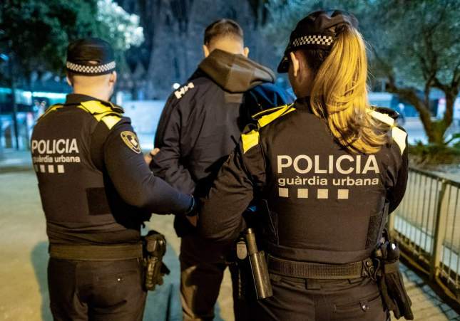 Detenido en Barcelona un ladrón gracias a una videollamada en directo