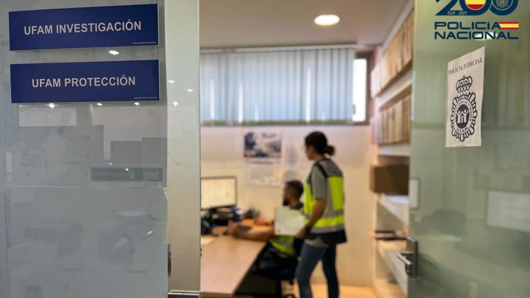 Detenido por tener a su madre viviendo entre cucarachas, cacas de perro y basura en Manacor