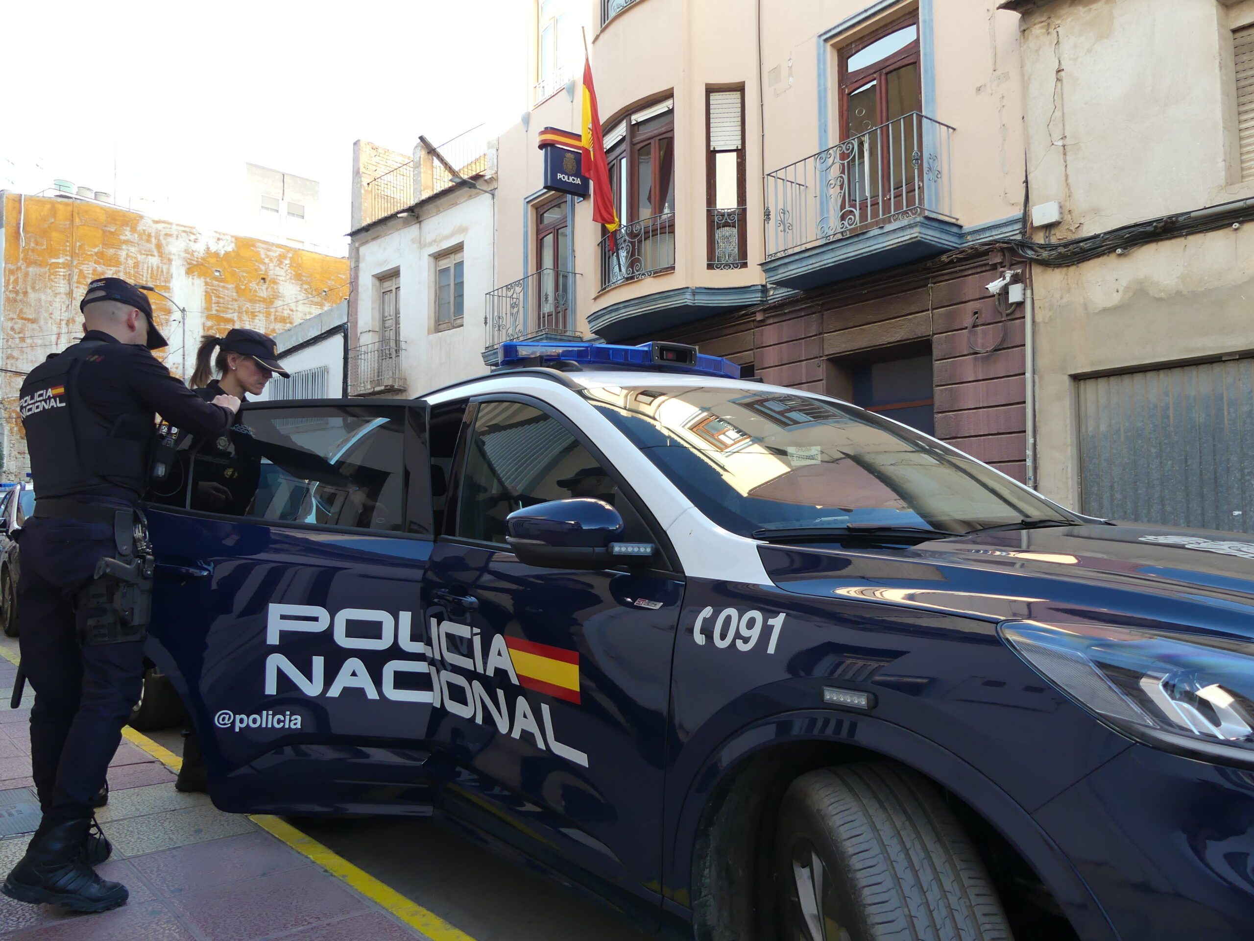 Desarticulado un narcopiso en Alcantarilla: cinco detenidos por tráfico de drogas y amenazas