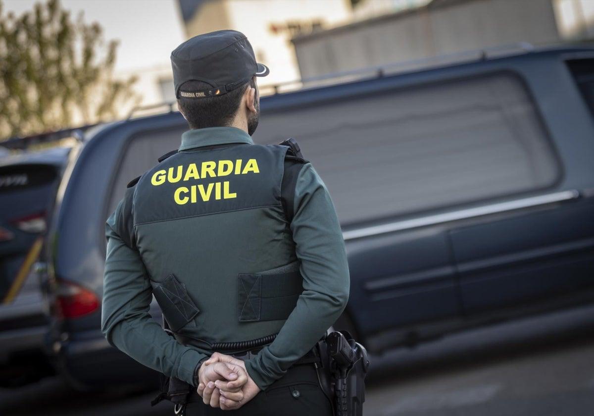 Dos detenidos por asaltar una vivienda en Mijas y golpear «brutalmente» a una mujer de 80 años que tuvo que entrar en quirófano