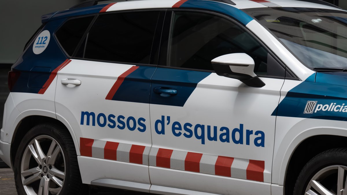 Detenidos 3 hombres y un menor por robar en el interior de una furgoneta en Lleida