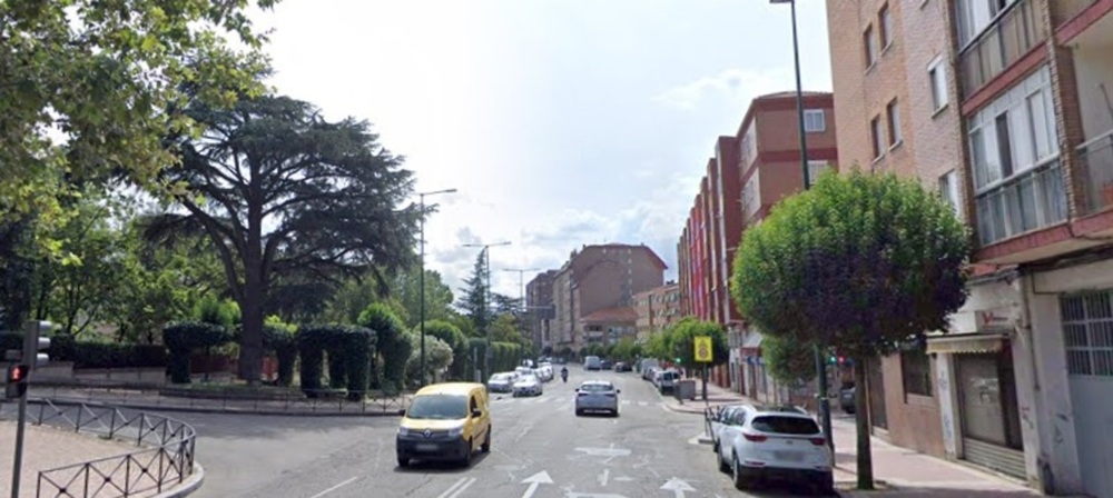 Dos heridos en el choque de una moto y un coche en Delicias