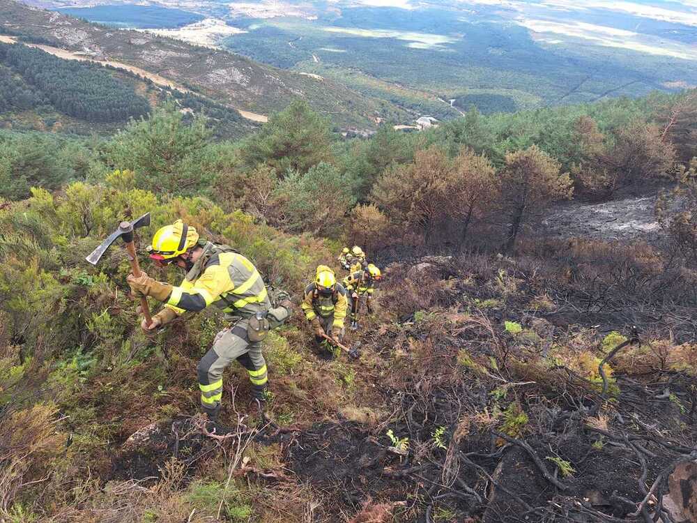 «Si no fuera por los equipos de bomberos, habría ardido todo»