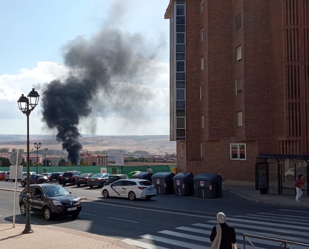 Incendio en una subestación eléctrica abandonada