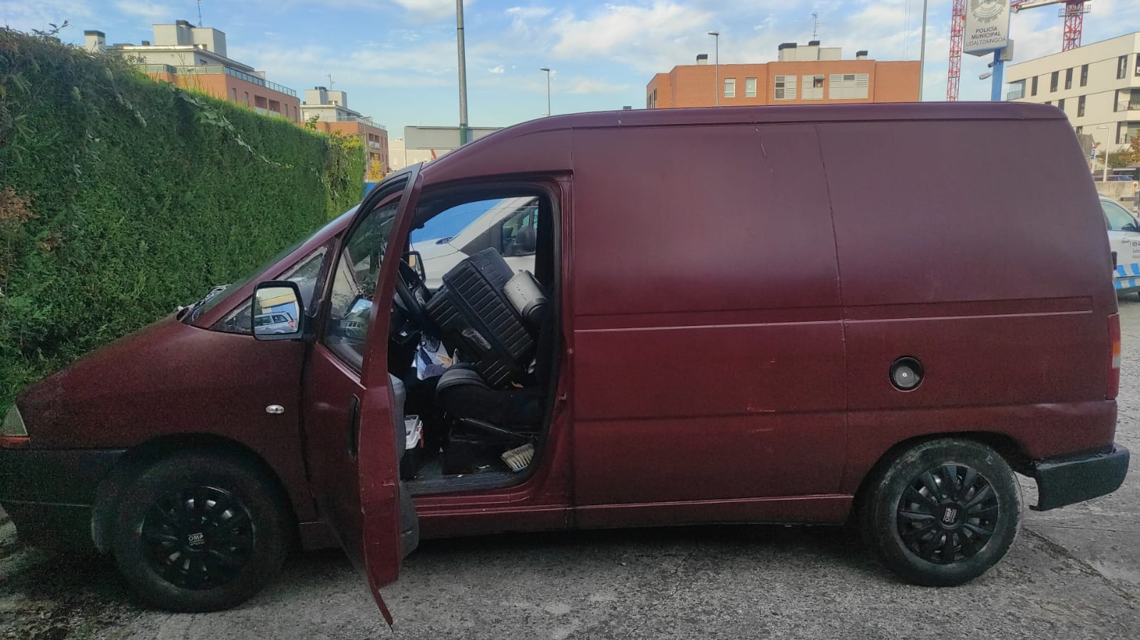 Da positivo en cuatro drogas y conduce sin carnet: detenido en un pueblo de Navarra