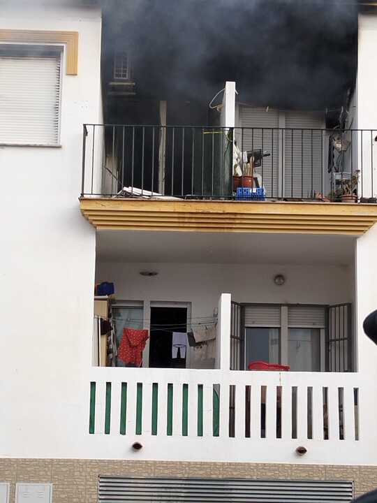 Incendio en la vivienda de La Redondela. Fuente: Facebook de Jaque Mate Isla Cristina
