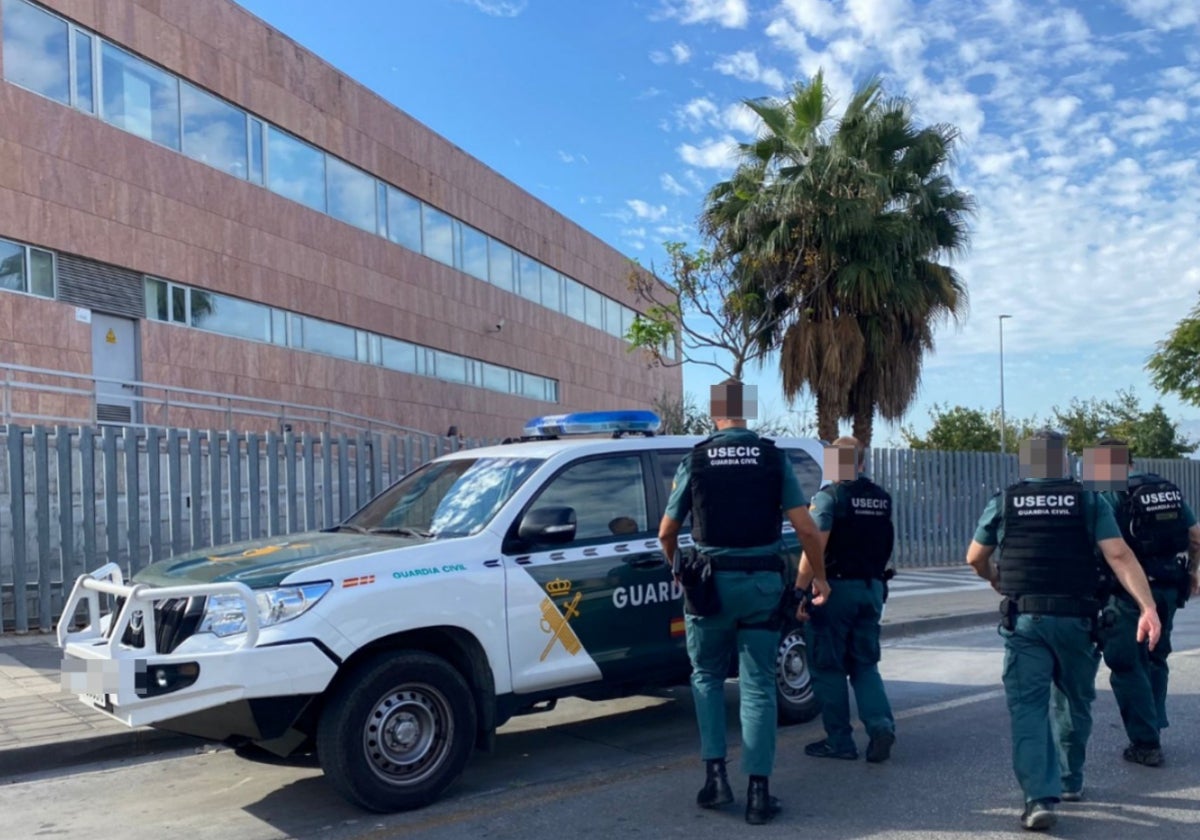 Despliegue de la Guardia Civil en la Ciudad de la Justicia de Málaga por un juicio entre clanes de Benahavís