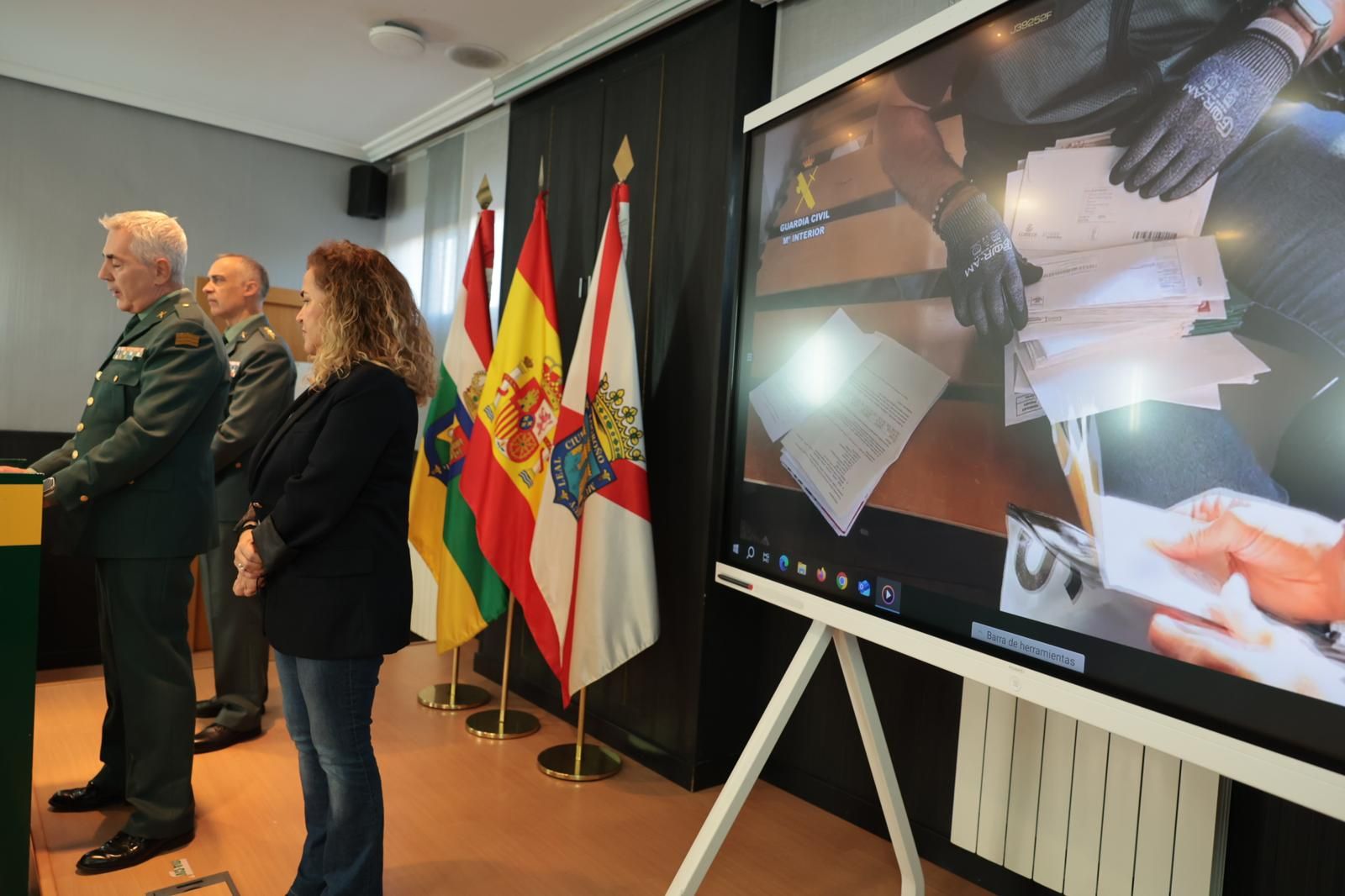 Siete detenidos por explotación laboral de 45 trabajadores en situación irregular, tres de ellos menores, en La Rioja Baja
