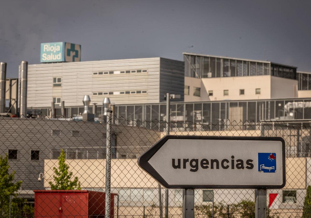 Herida una mujer en un accidente entre un autobús y un coche en Logroño