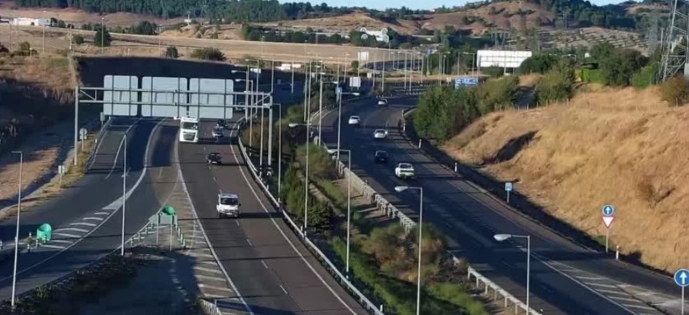 Un motorista resulta herido en una colisión en la A-62 sentido Burgos