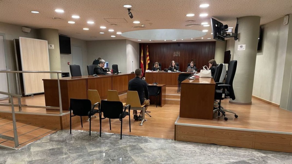 Vecina denuncia intento de violación por parte de un vecino en Agramunt: «Me drogó y no recuerdo nada más»