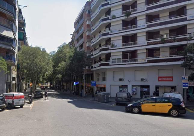 Violento asalto a mujer prácticamente ciega en pleno centro de Barcelona: dos detenidos tras robarle el dinero